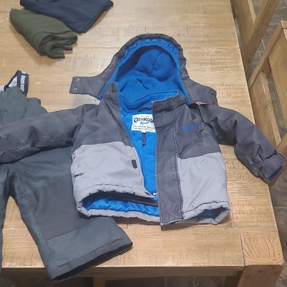 OshKosh B'gosh Kids Puffer Jacket in Gray and Blue